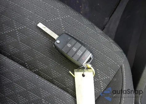 2021 Kia Rio S из США, поврежденный, VIN 3KPA24AD3ME387874